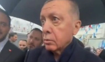 Erdoğan'dan elindeki paraya uzanan kişiye: 'Dur. Ayıp ayıp'