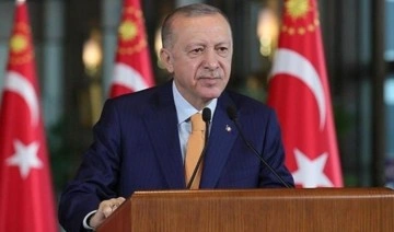 Erdoğan’ın kabinede ‘müjdelerini’ gazetecilere alkışlatması tepki çekti: Gazeteci amigo değil!