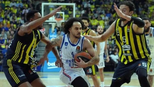 EuroLeague'deki Türk derbisi Fenerbahçe'nin!