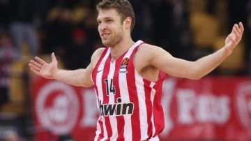 EuroLeague'de normal sezonun MVP's Sasha Vezenkov oldu