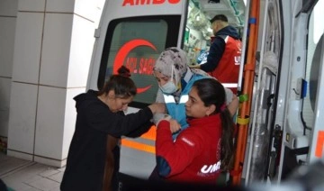 Evde sağlık görevlileri, hastaya giderken kaza yaptı: 3 yaralı