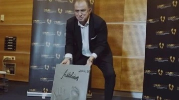 Fatih Terim efsaneler arasına giriyor! Golden Foot ödülü öncesi ayak izi alındı