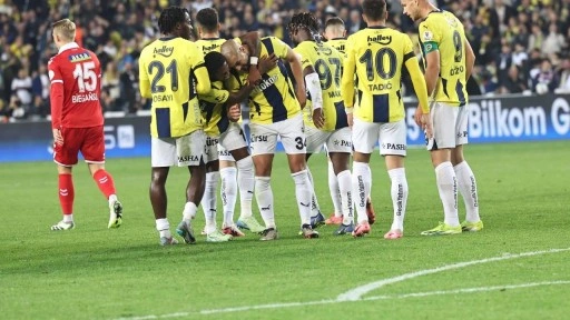 Fenerbahçe ligde kazandığı 8 maçın 7’sinde gol yemedi