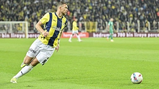 Fenerbahçeli futbolcu Edin Dzeko'nun elinde kırık tespit edildi