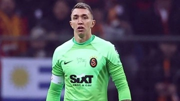 Fernando Muslera kaybolan parfüm için ortalığı birbirine kattı