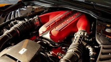 Ferrari, Yasaklanana Kadar V-12 Motor Üretecek