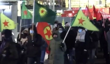 Finlandiya'da düzenlenen eylemde terör örgütü YPG/PKK flamaları engellendi