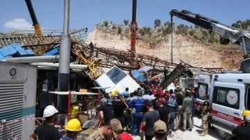 Gabar Dağı'nda petrol sahasında sondaj kulesi devrildi