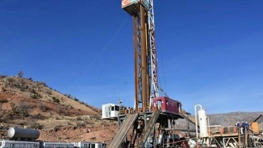 Gabar'dan sonra şimdi de Muradiye! Petrol kulesi dikiliyor