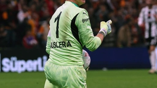 Galatasaray'dan ayrılacak mı? Muslera derbi sonrası açıkladı