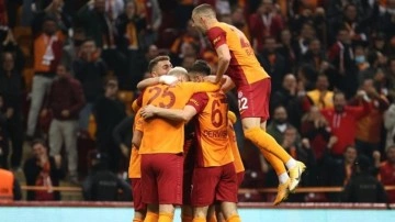 Galatasaray, UEFA Avrupa Ligi için kadrosunu bildirdi: 4 futbolcu listede yok