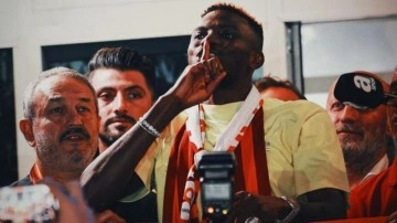 Galatasaray, Victor Osimhen'i KAP'a bildirdi! Osimhen İstanbul'a geldi