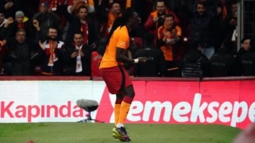 Galatasaray'ın golcüsü Bafetimbi Gomis bu sezonki 9. golünü attı