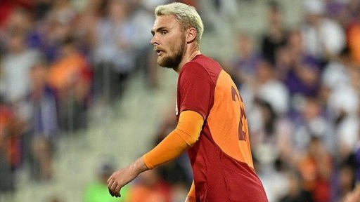 Galatasaraylı Nelsson, Roma ile transfer görüşmeleri için İtalya'ya gitti