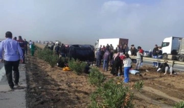 Gaziantep'te lastiği patlayan minibüs devrildi: 1 ölü, 10 yaralı