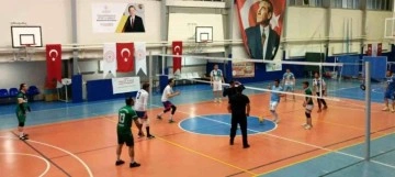 Gediz'de "Sporla dokunmadık yürek kalmasın" projesi ile çalışmalar devam ediyor