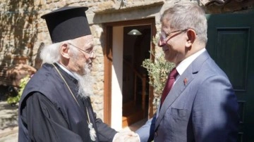 Gökçeada’da neler oluyor? Ahmet Davutoğlu ile Bartholoemas’un sır buluşması!