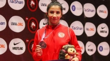 Güreş'te Zehra Demirhan, bronz madalya!