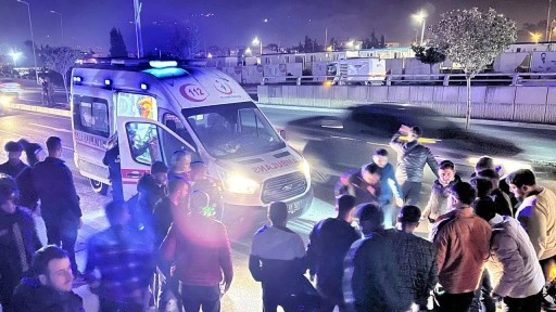 Hatay'da motosikletin çarptığı 3 yayadan 1'i öldü