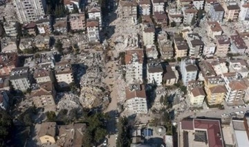 Hatay'da dehşet görüntü: Deprem anında asfalt açılıp kapandı!