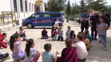 Hisarcık'ta unutulmaya yüz tutan eski oyunlar hayat buldu