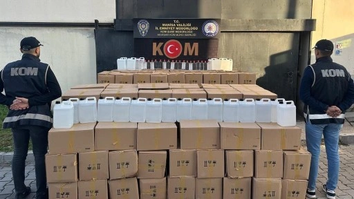 İçki operasyonu: 5 ton etil alkol ele geçirildi