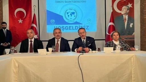 İletişim Başkanı Fahrettin Altun, Türkiye Basın Federasyonu'nun iftarına katıldı