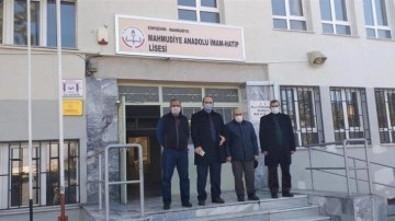 İmam Hatip Lisesi müdüründen skandal paylaşımlar!