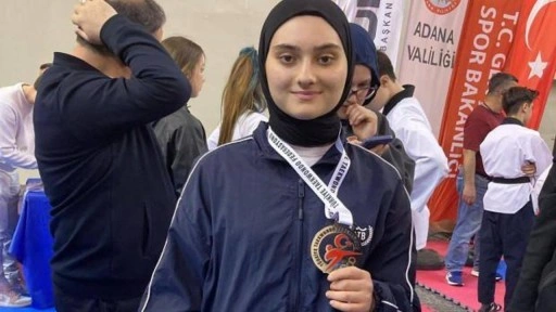 İmam Hatip Lisesi öğrencisi Nazike Nur Yazıcı'dan Taekwondo Şampiyonası'nda büyük başarı