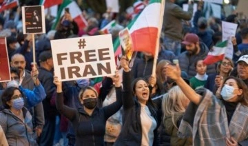 İran'da eylemcilerden 3 günlük grev çağrısı yapıldı