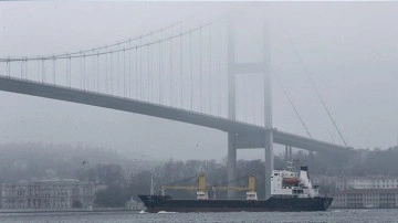 İstanbul Boğazı'nda gemi trafiği çift yönlü askıya alındı