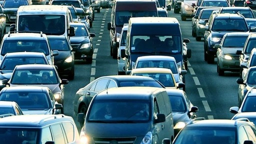 İstanbul'da haftanın ilk iş gününde trafik yoğunluğu