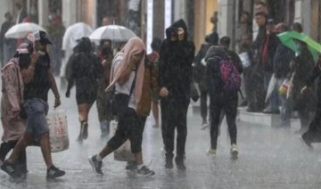 İstanbul Valisi Ali Yerlikaya'dan kuvvetli sağanak uyarısı: Saat verdi!