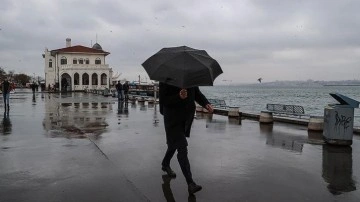 İstanbul'un bazı bölgelerinde sağanak etkisini gösteriyor