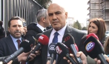 İYİ Partili Turhan Çömez: 'Kılıçdaroğlu'nun aday olma isteğini ortaya koymaması tarihi bir