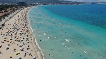 İzmir Çeşme'ye tatilci akını! Nüfusu 1 milyonu aştı