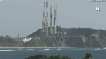 Japonya da Ay'a inecek! İniş aracını taşıyan roket fırlatıldı!