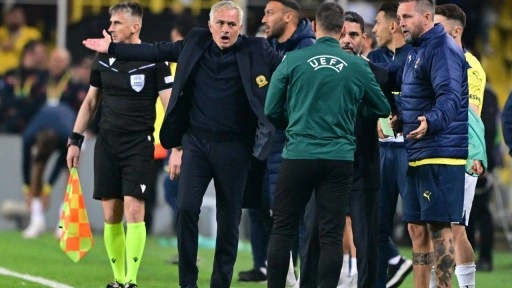 Jose Mourinho'dan kırmızı kart isyanı