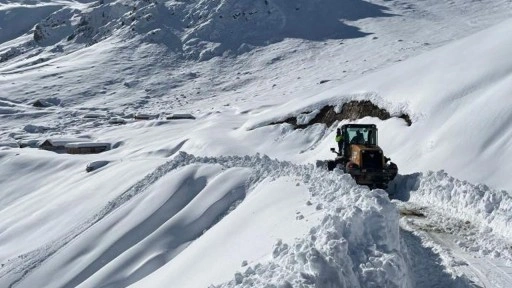 Kar nedeniyle yaylada mahsur kalan 5 kişi kurtarıldı