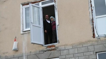 Karadeniz mimarisinin son örneği: Kapı var, balkon yok