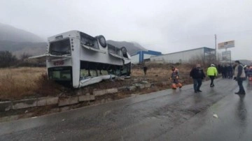 Kayseri'de işçi servisi takla attı: Çok sayıda yaralı var