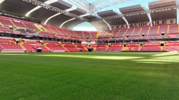 Kayserispor'un stadı yeni sezona hazır