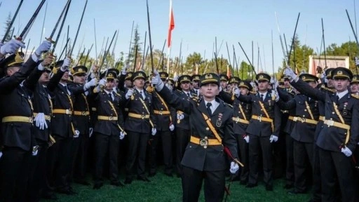 Kılıçlı yemin soruşturması: Teğmenler için karar günü yarın