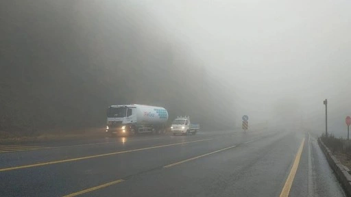 Kocaeli ile Bolu Dağı Düzce geçişinde sis etkili oldu!