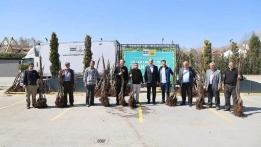 Konya Büyükşehir Belediyesi, 72 bin meyve fidanı dağıtıyor