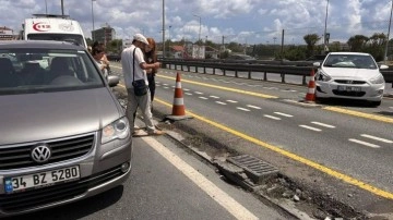 Küçükçekmece'de bir araç metrobüse çarptı!