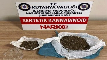 Kütahya'da polislerin durdurduğu otomobilde çok sayıda uyuşturucu ele geçirildi!