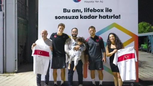 lifebox kullanıcılarını A Milli Takım yıldızlarıyla buluşturdu