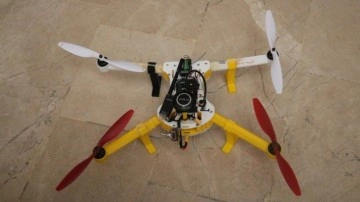 Lise öğrencileri 100 metre yükseklikten yüz tanıyan dron geliştirdi