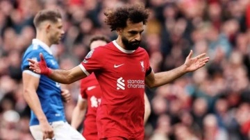 Liverpool, derbide Salah'ın golleriyle kazandı